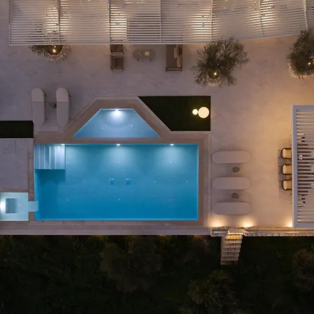 Idunu Villa, With Heated Pool & Serene Seclusion, By Thinkvilla