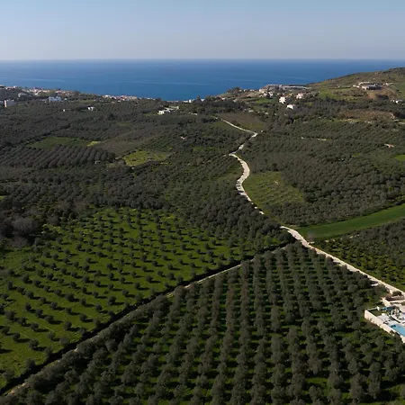 Idunu Villa, With Heated Pool & Serene Seclusion, By Thinkvilla Βίλα *
