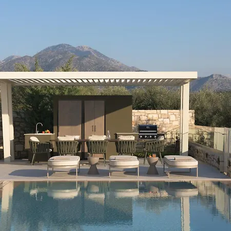 Idunu Villa, With Heated Pool & Serene Seclusion, By Thinkvilla * Ρούμελη